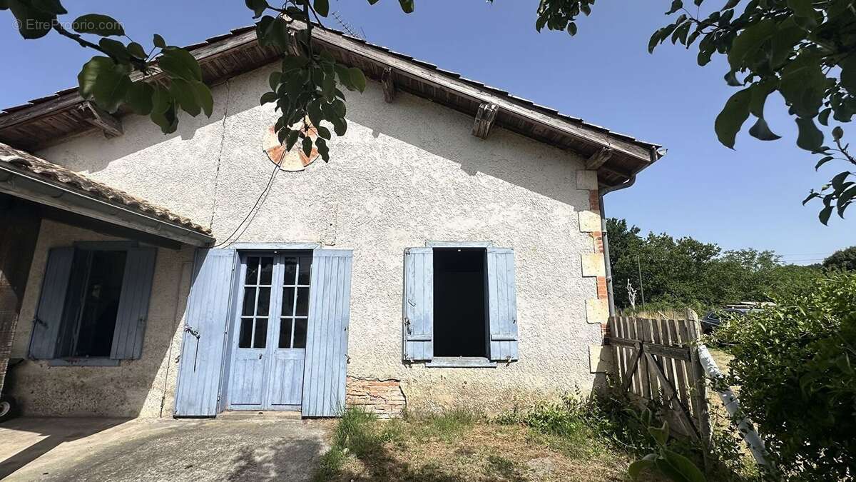 Maison à MOUSTEY