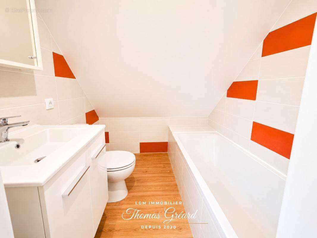 Maison en pierre rénovée avec 2 chambres, jardin et vie de plain-pied à Ouzouer-le-Doyen - 15 minutes de Châteaudun - photo 9