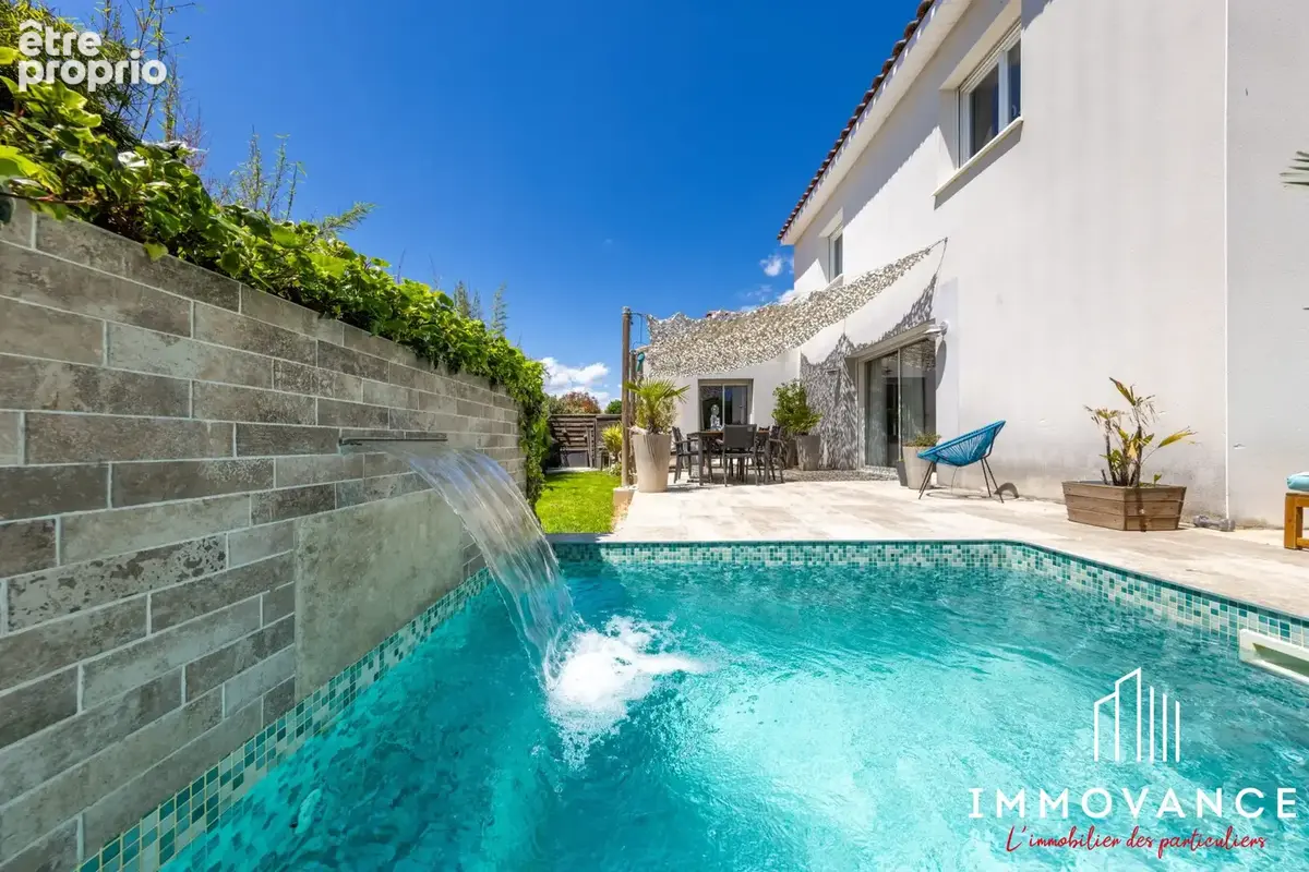 Maison avec piscine 