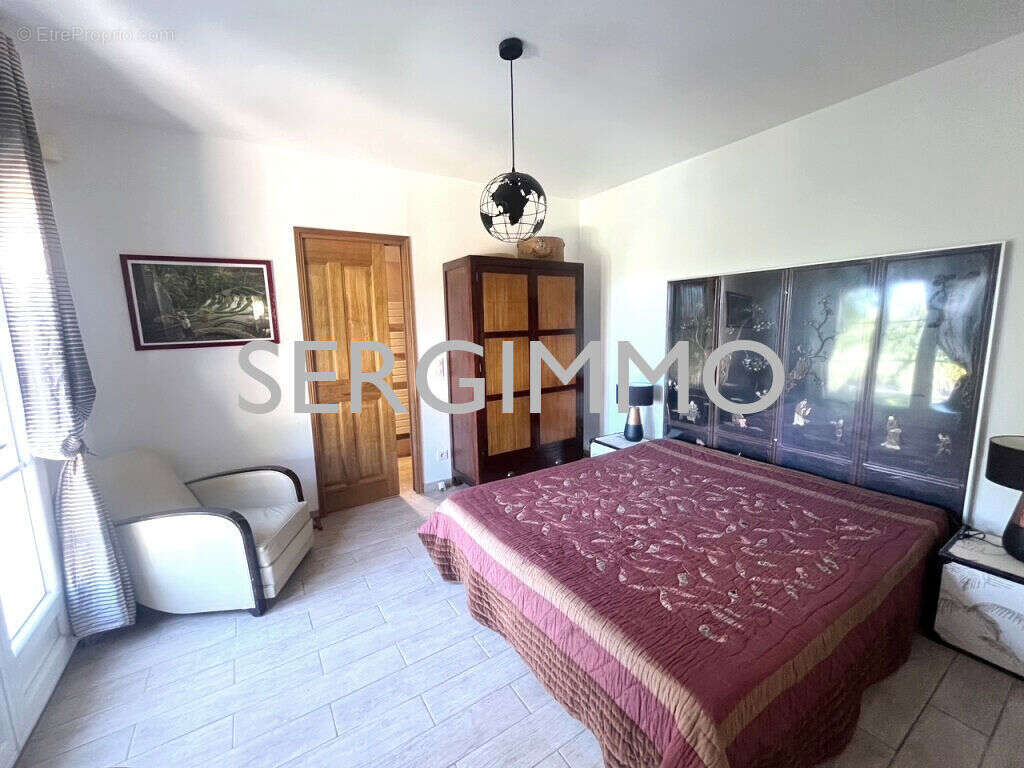 Maison à MONTAUROUX