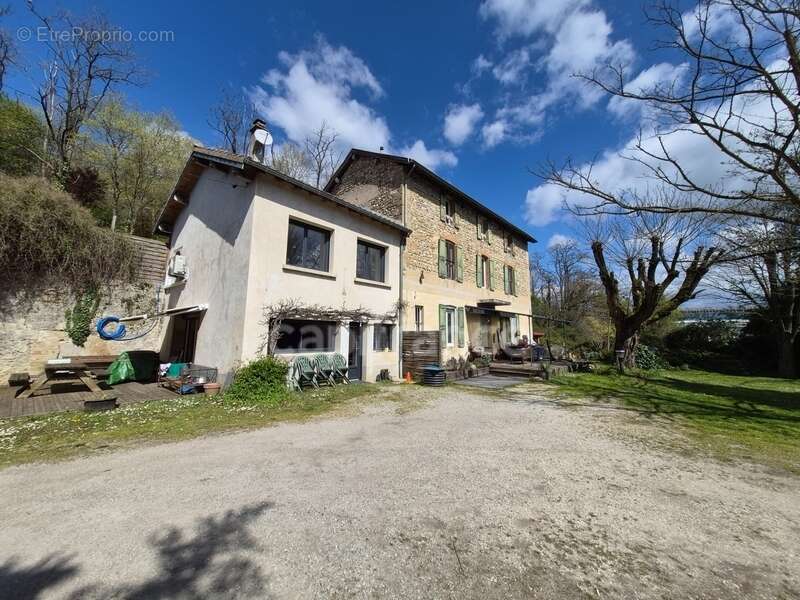 Maison à vendre 8 pièces ROMANS SUR ISERE (26) - photo 3