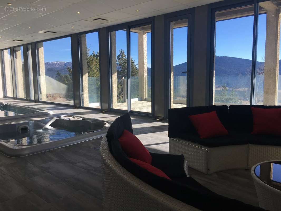 Maison à LES ANGLES