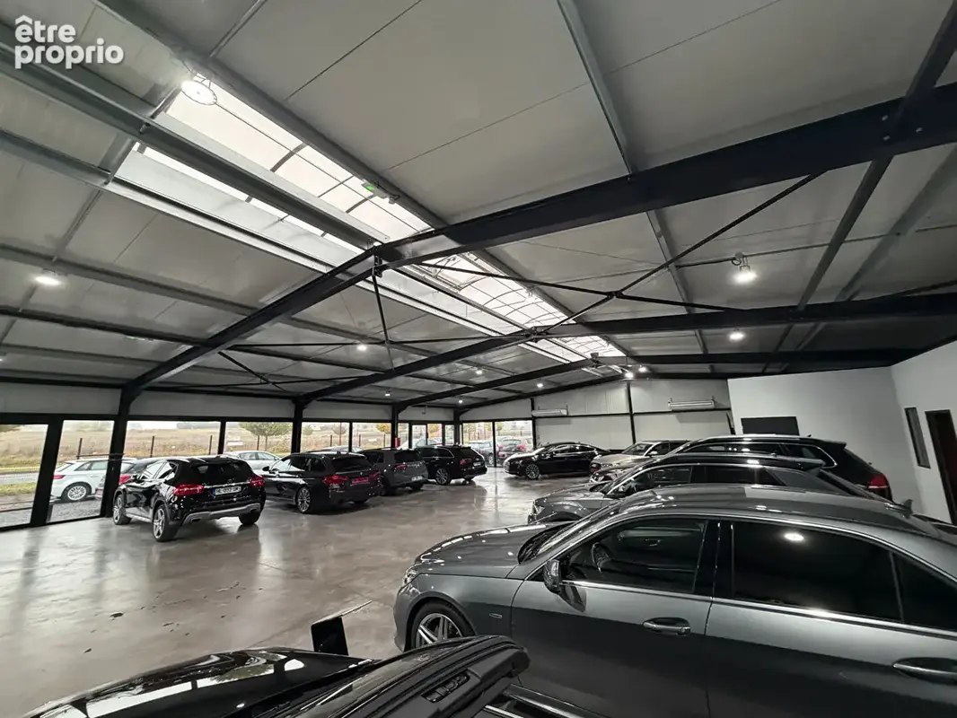 Local commercial Bureaux,garage,multiservice,divers Viry Noureuil 6 pièce(s) 3021 m2 - photo 2