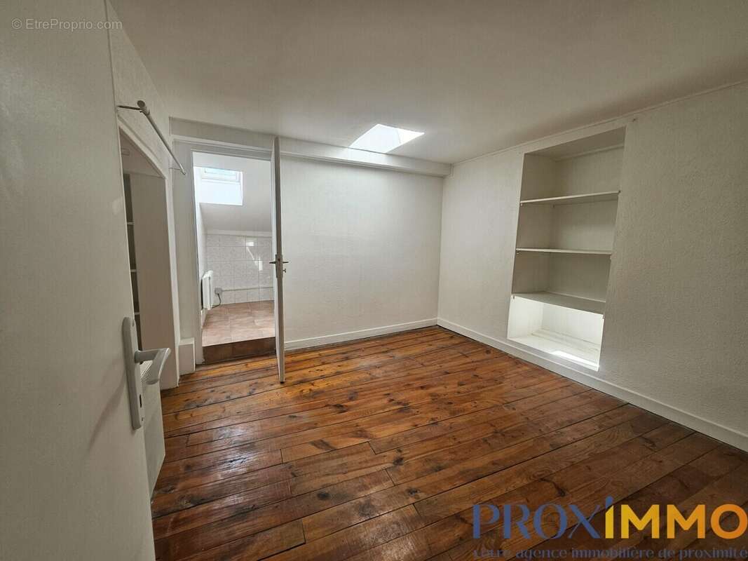 Appartement à RIVES