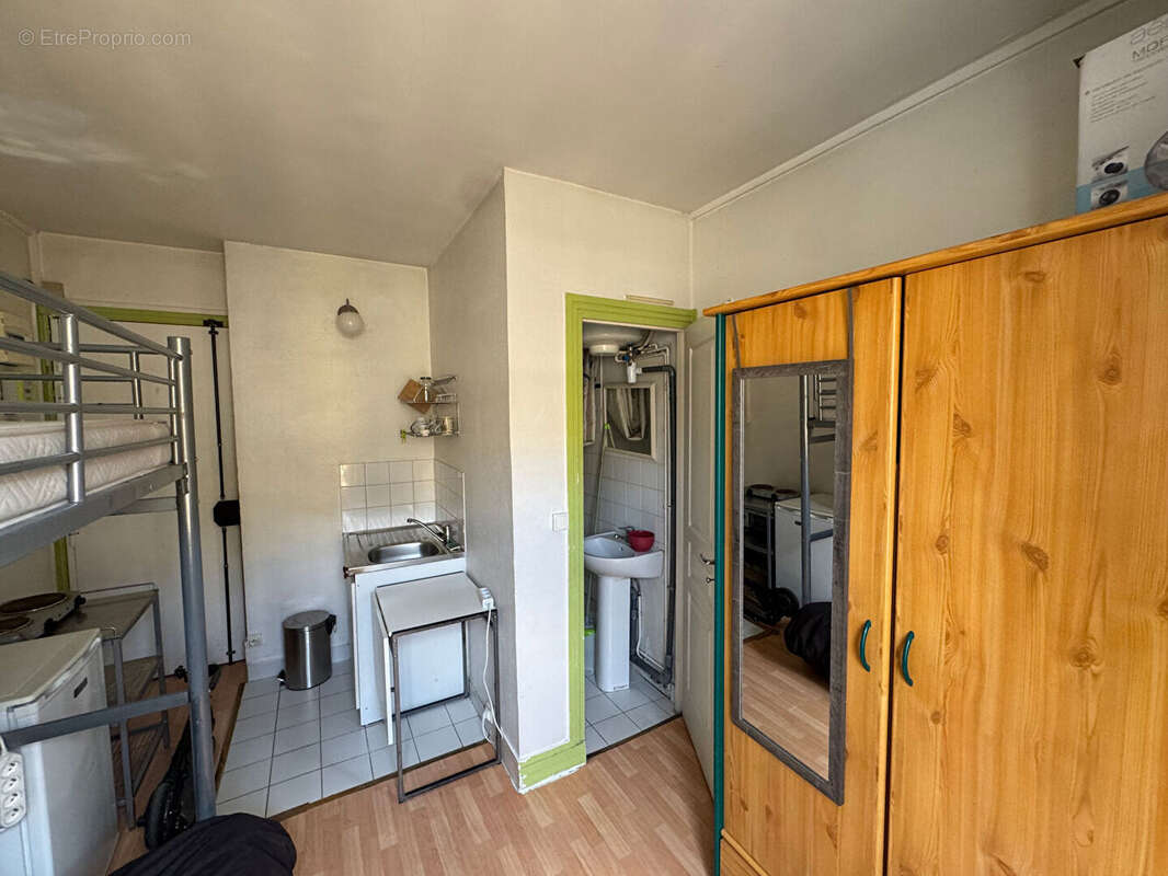 Appartement à PARIS-10E