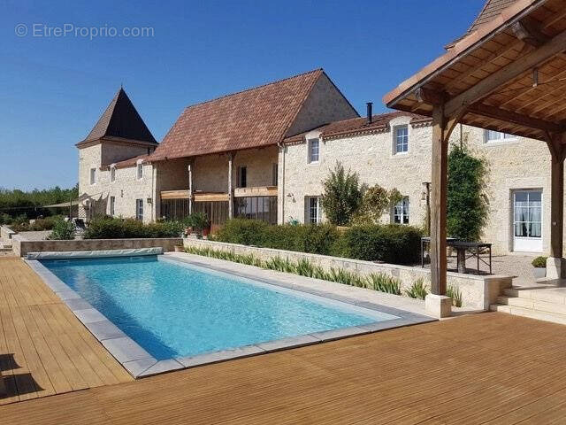 Maison à LACEPEDE