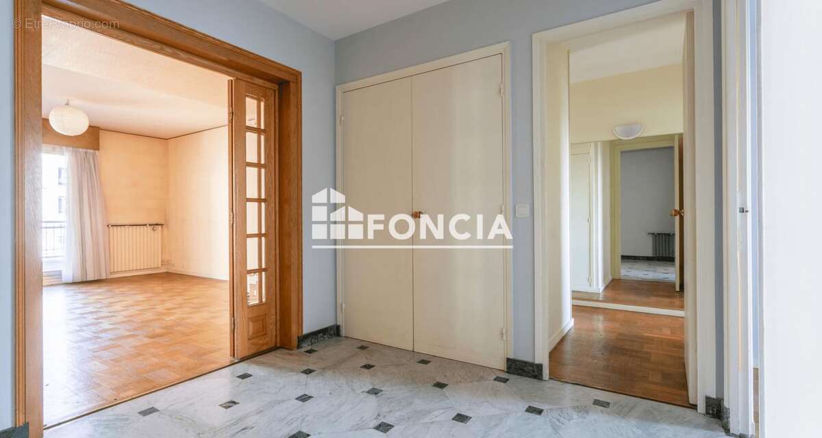 Appartement à BOURG-LA-REINE