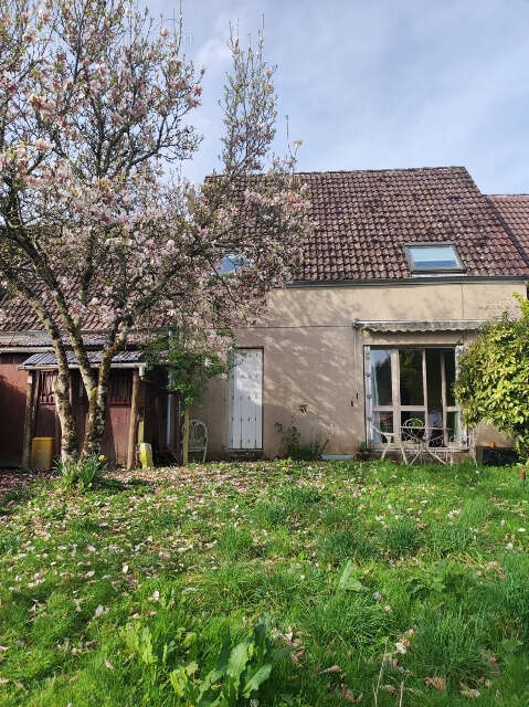 Maison à SAINT-YRIEIX-LA-PERCHE