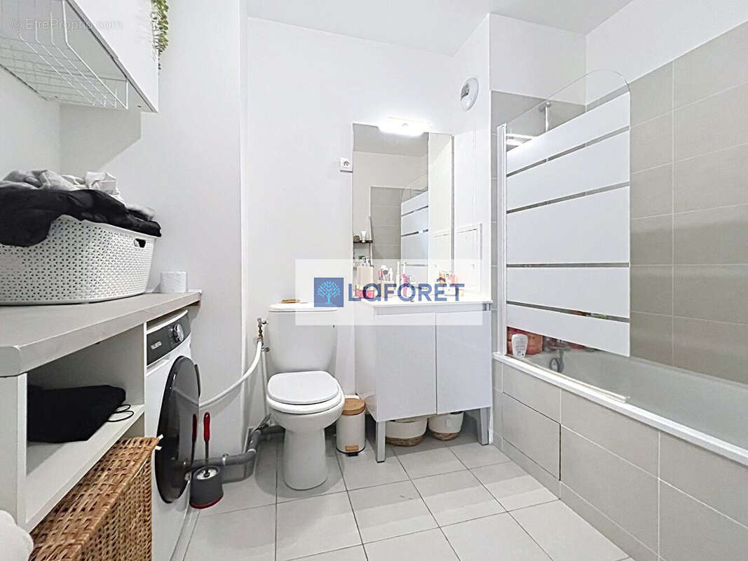 Appartement à SARTROUVILLE