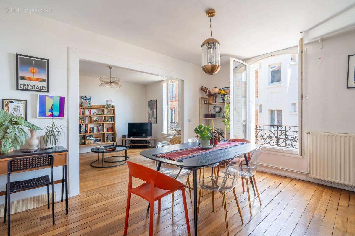Appartement de 4 pièces de 69 m² à Colombes - GARE LES VALLÉES À 200M - photo 2