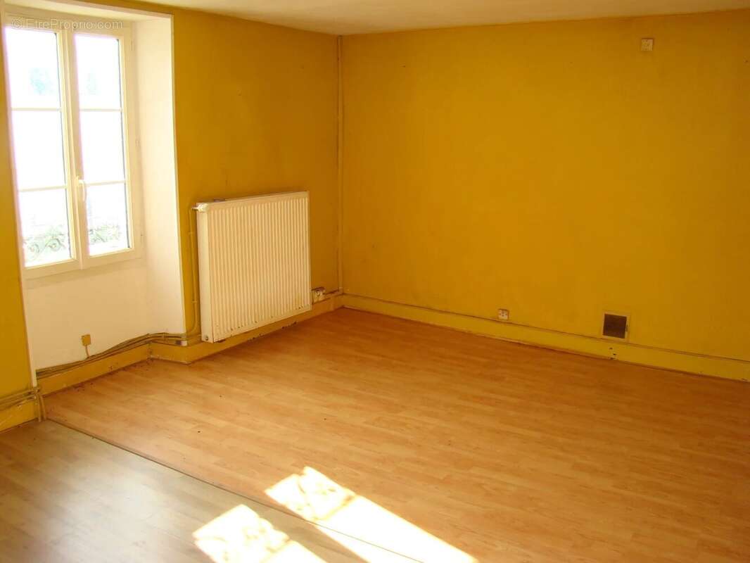 Maison à CEAUX-EN-COUHE