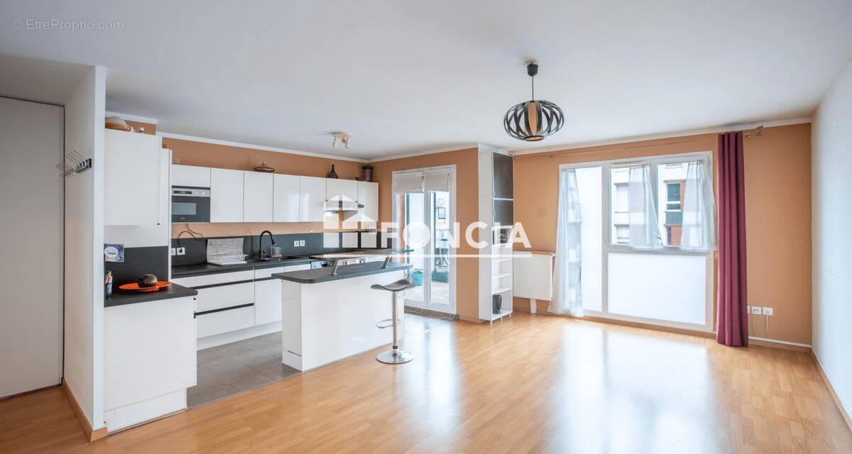 Appartement à SAINT-DENIS