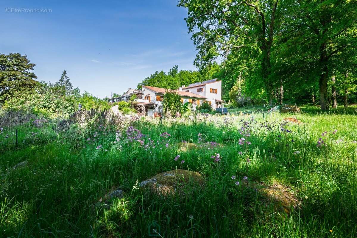 Maison à NANTEAU-SUR-LUNAIN