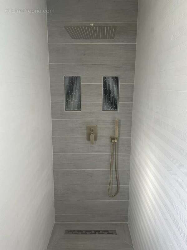 Maison à SAINT-JULIEN