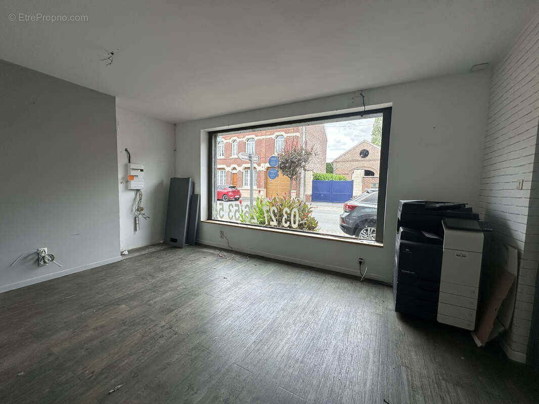 Local commercial 42m2 à Onnaing 59264 - photo 4
