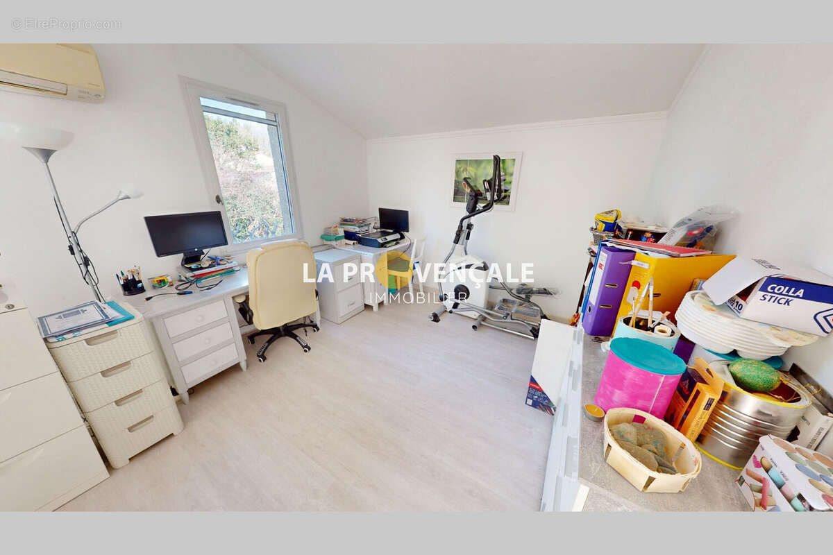 Maison à POURRIERES