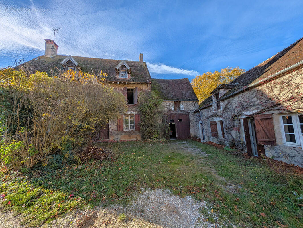 Maison à CHEVANNES