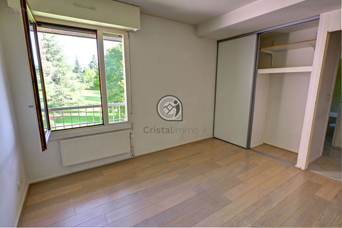 Appartement à MEYLAN