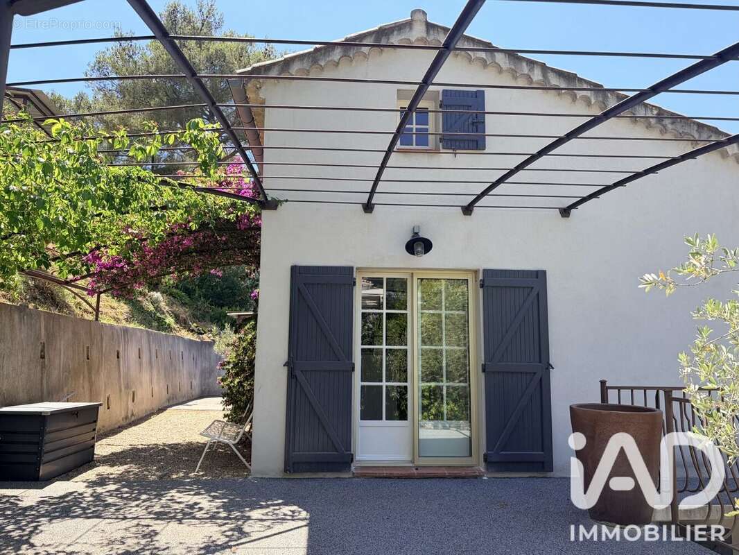 Photo 3 - Maison à CARQUEIRANNE