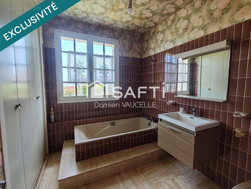 Maison 216 m² à Le Teilleul  - photo 4