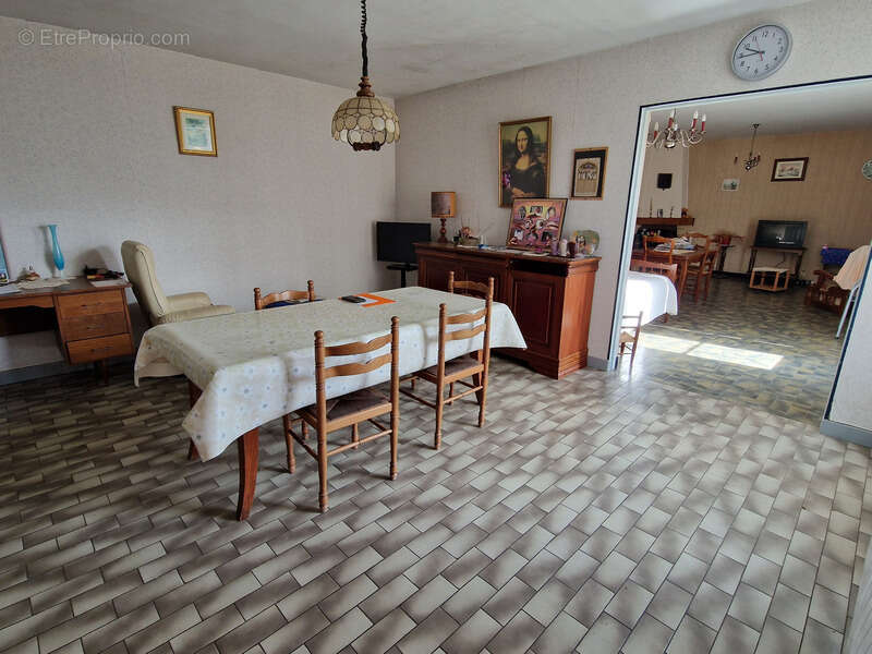 Maison à TONNAY-BOUTONNE