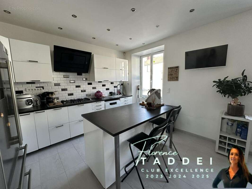 Photo 2 - Maison à SAINT-CHERON