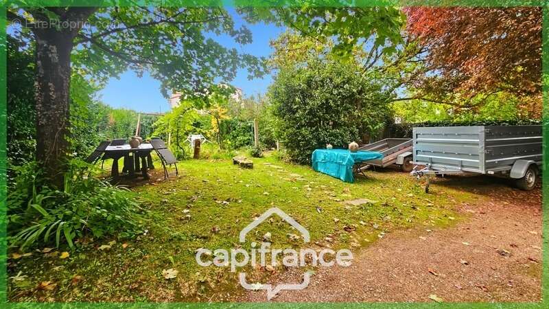 Maison à BUXEROLLES