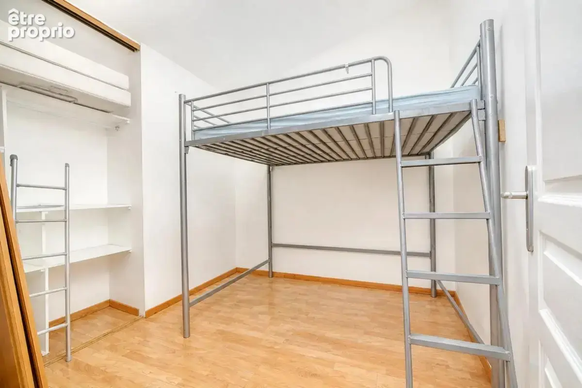 17700 VOUHÉ – ANCIENNE FORGE RÉNOVÉE – 239 M² - Gîte - Piscine - photo 9