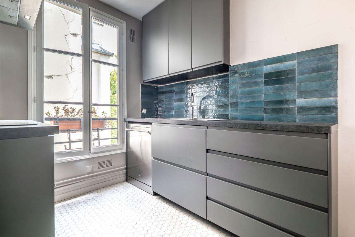 Appartement à PARIS-3E