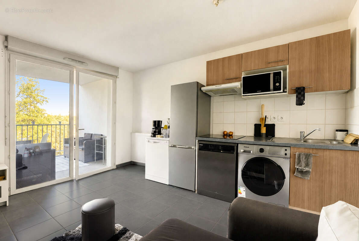 En exclusivité !  Appartement T3 de 62 m2, situé au 1er étage, dans le secteur du Grand Selve. - photo 4