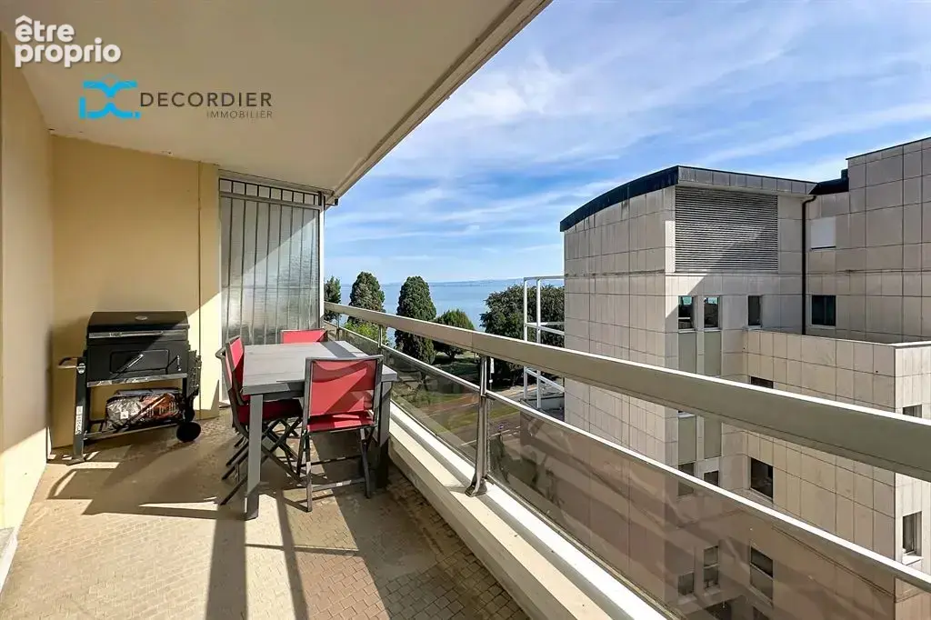 Evian studio rénové avec balcon - photo 2