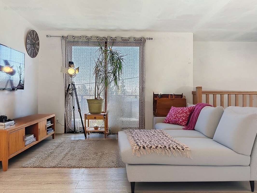 Maison à LA ROCHE-SUR-FORON