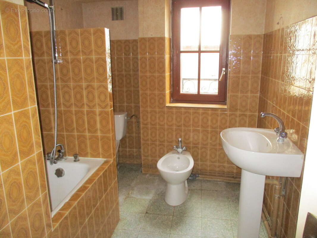 Maison à CHATEAU-CHINON(VILLE)