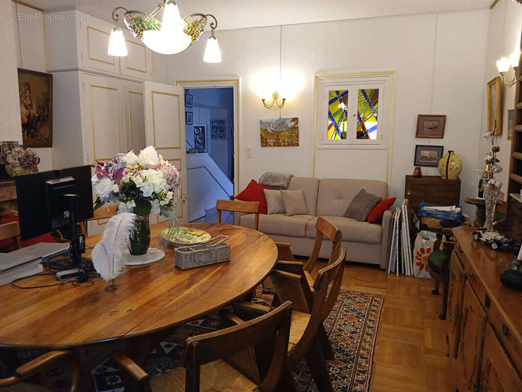 Appartement à BELLEVILLE