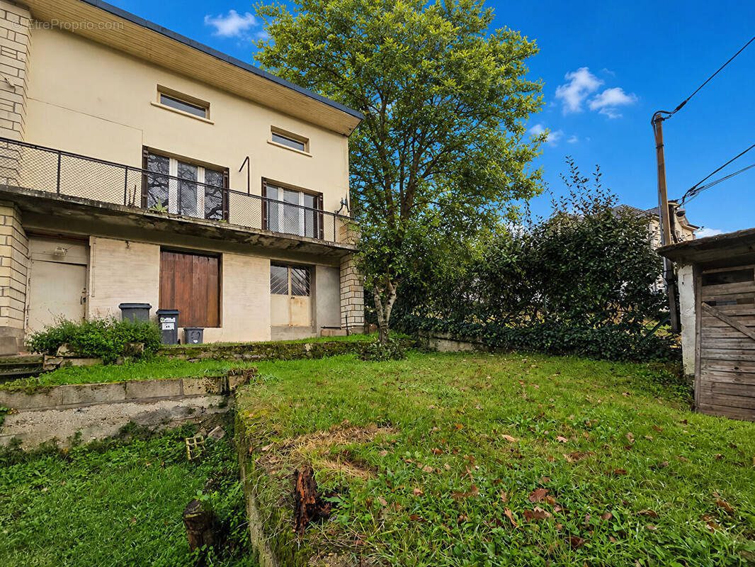 Maison à VERRIERES-LE-BUISSON