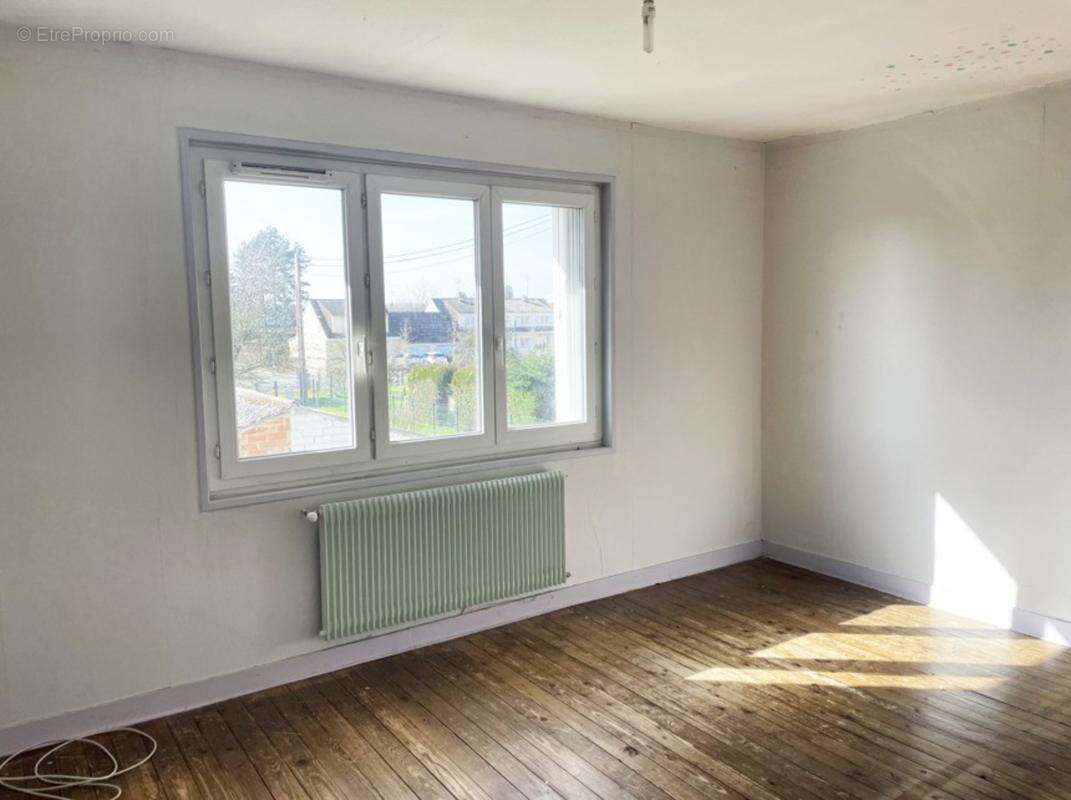 Maison à TERGNIER