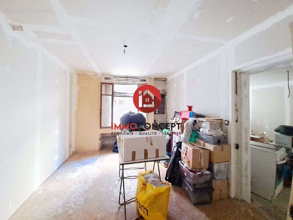 Maison à BOLLENE