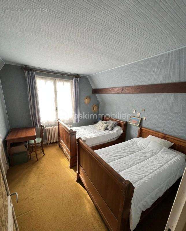 Maison à MOUROUX