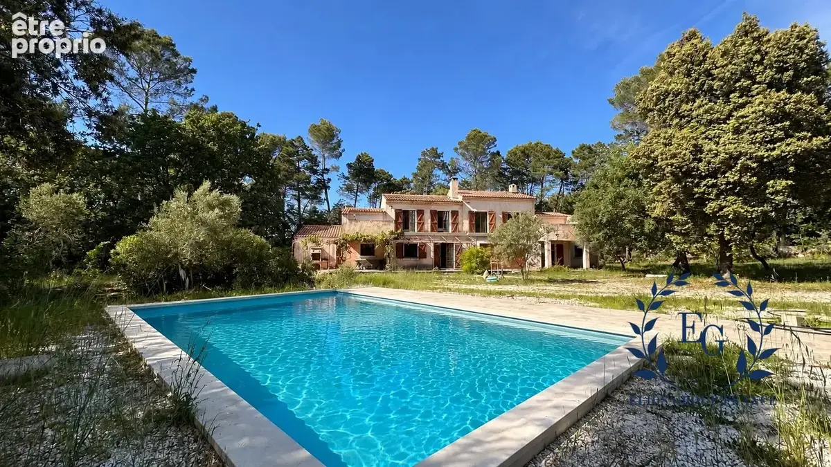 Maison à BESSE-SUR-ISSOLE