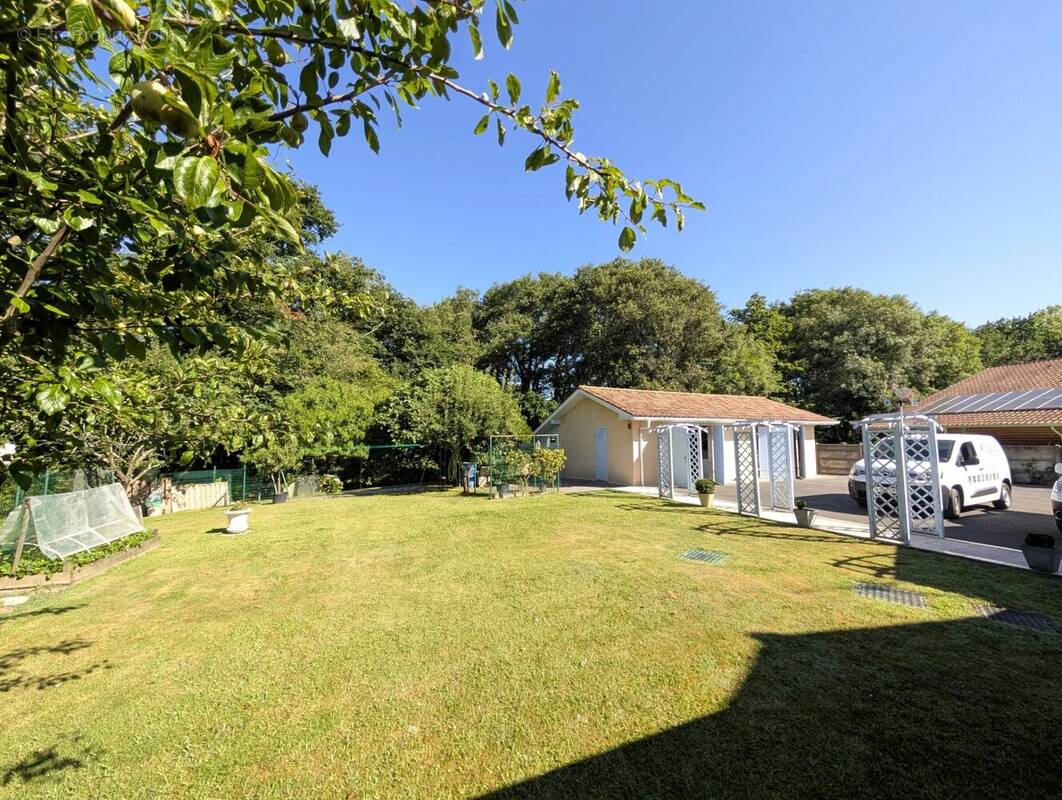 Au calme, maison 5 pièces en parfait état, avec garage doubl - photo 7