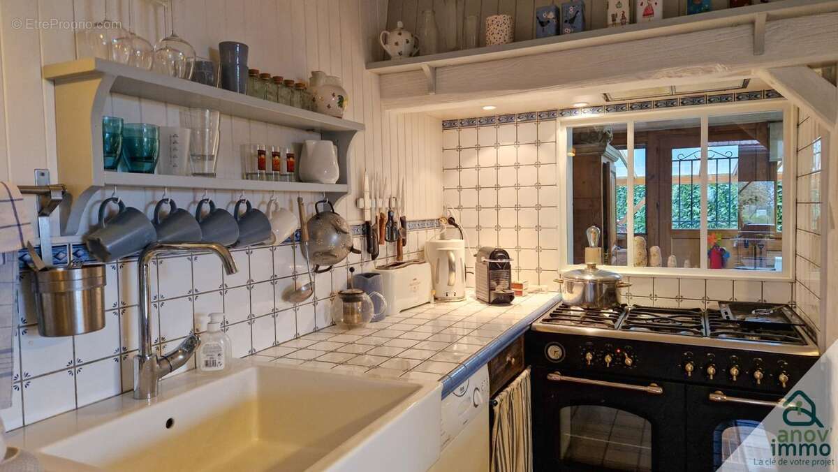 Maison à SAINT-MURY-MONTEYMOND