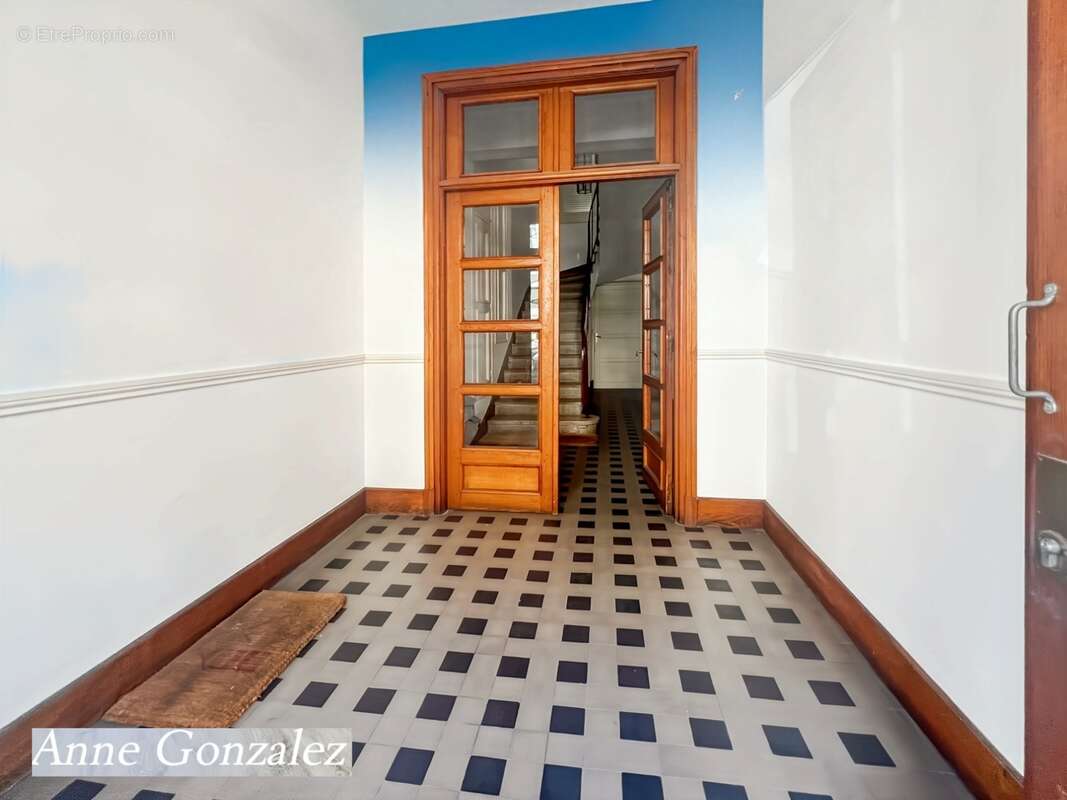 ORLEANS proche rue Royale, à vendre superbe Appartement T4 entièrment rénové dans belle petite copropriété avec peu de charges e - photo 10