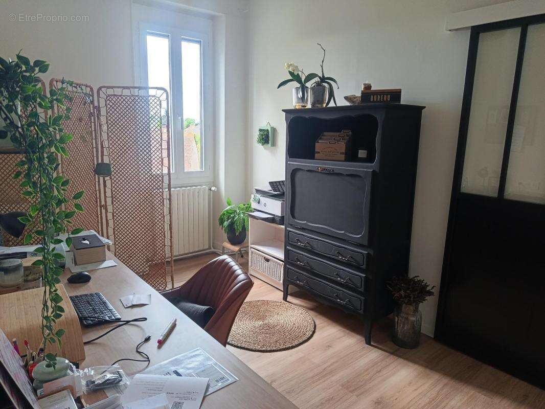 Maison à LA CHAPELLE-D'ALIGNE