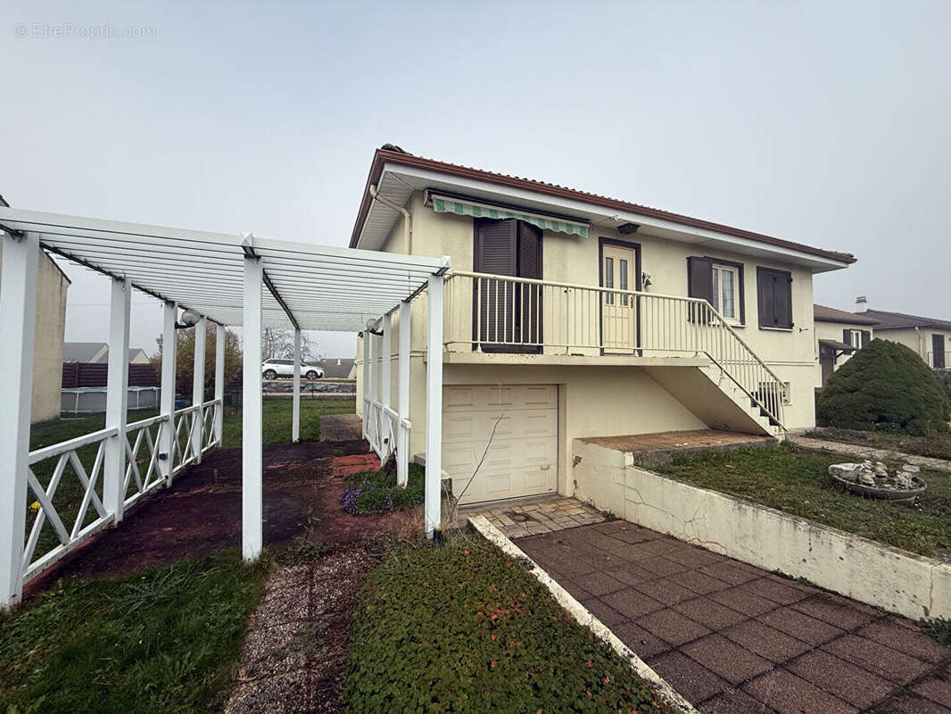 Maison à MONT-SUR-MEURTHE