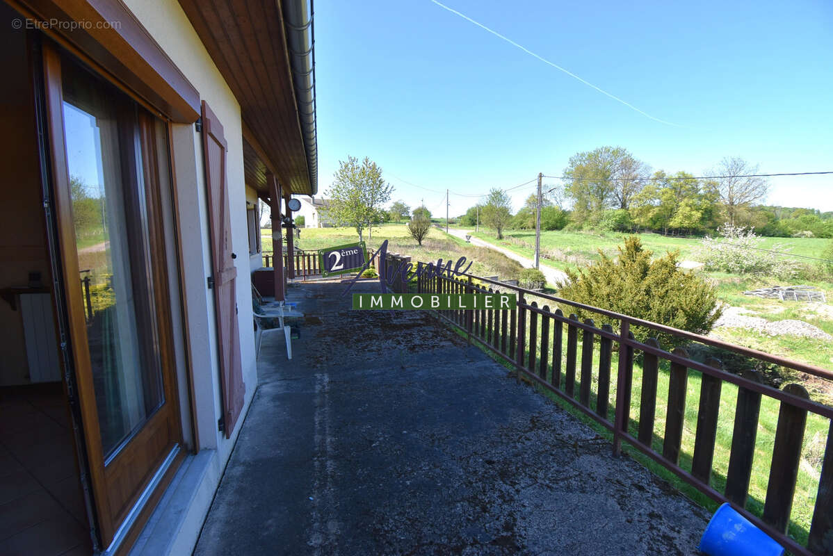 Pavillon F4 sur 13 ares - photo 4