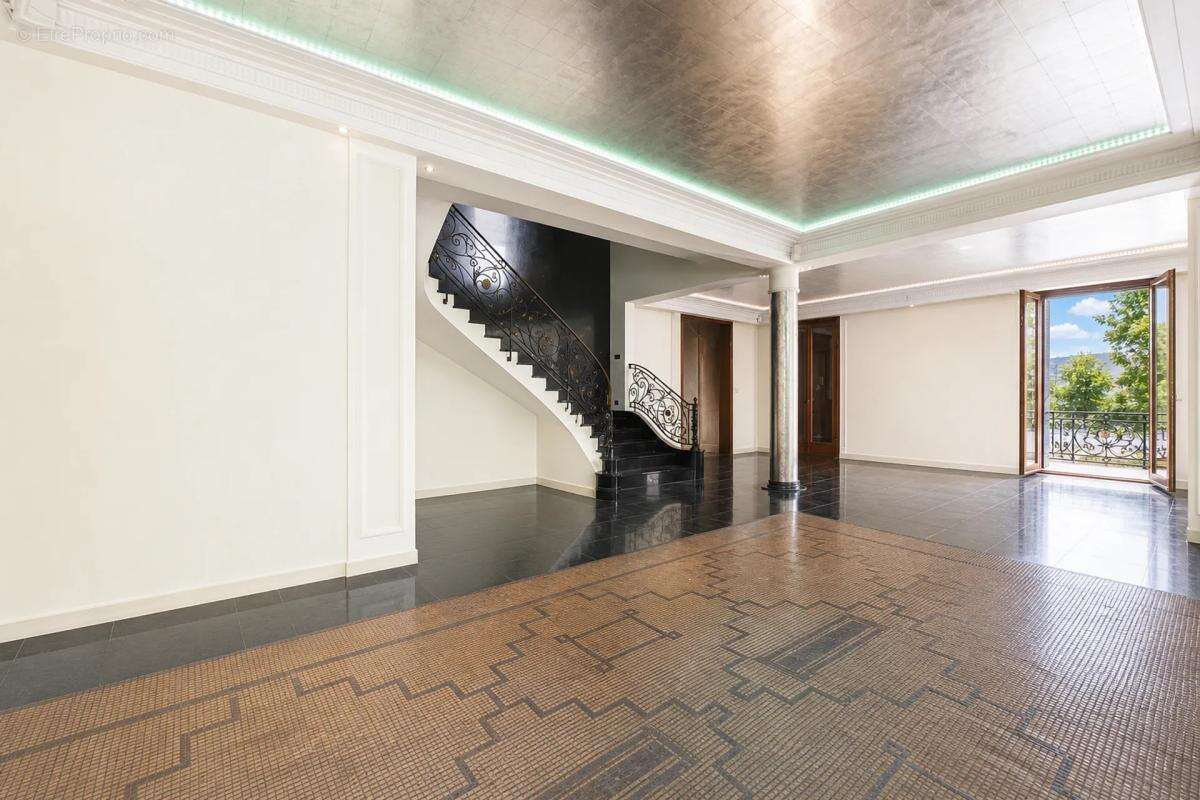 Maison à PARIS-20E
