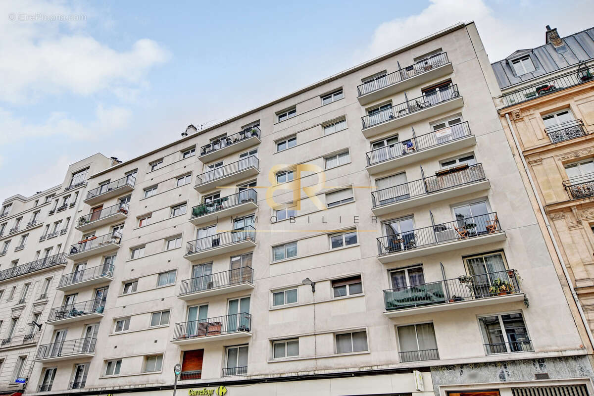 Appartement à PARIS-10E