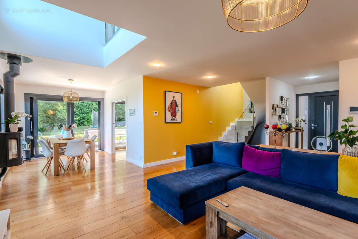 Maison à NEUVECELLE