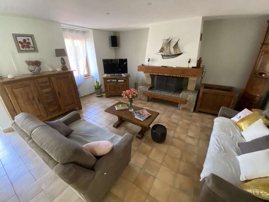 Maison à SAINTE-SUZANNE