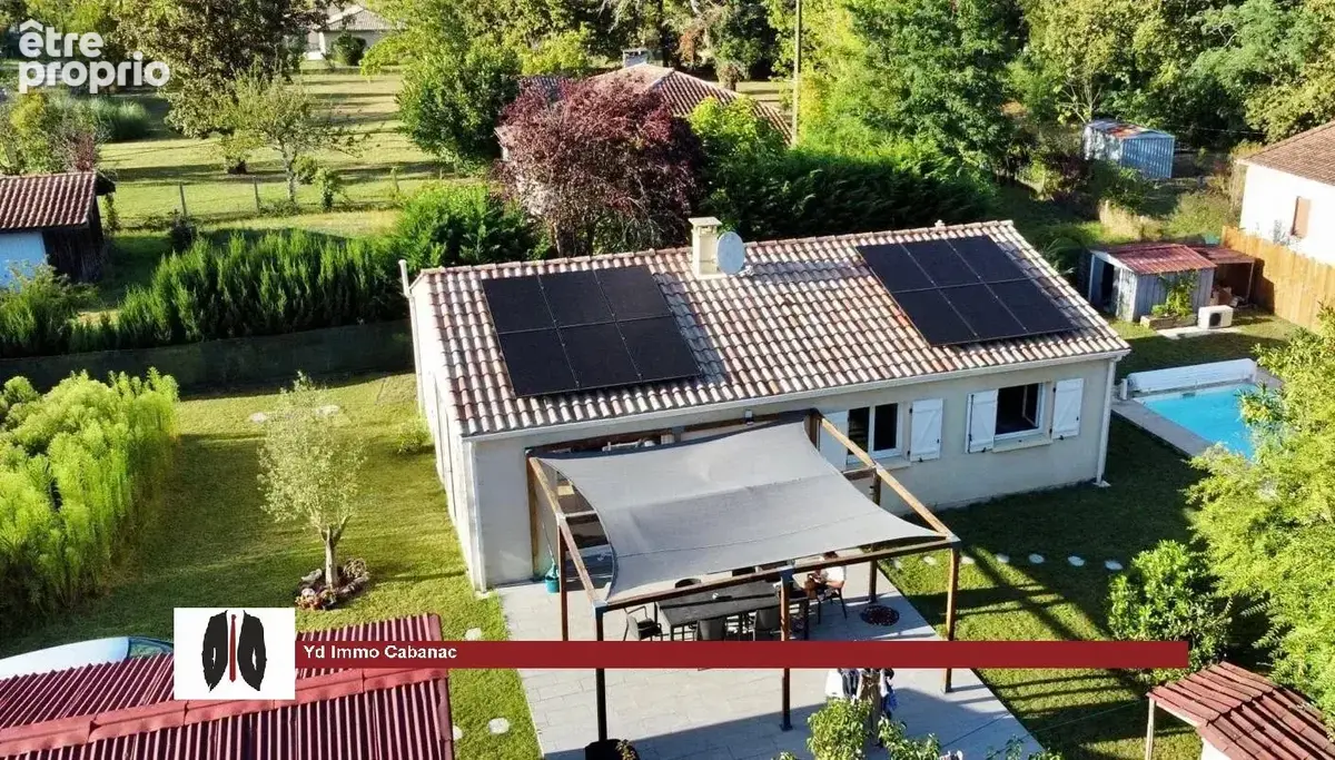 Maison récente avec piscine, garage et panneaux photovoltaïques - photo 11